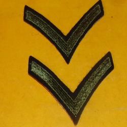 ARMEE AMERICAINE U.S : PAIRE INSIGNE EN TISSU DE L' U.S&nbsp; , INSIGNE AVEC UN GALON&nbsp; ,&nbsp;ETAT VOIR PHOTO