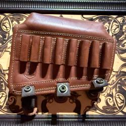 1� sans r&eacute;serve !! BUSC CARTOUCHI&Egrave;RE CUIR RISERVA munitions ray&eacute;es, excellent &eacute;tat !!