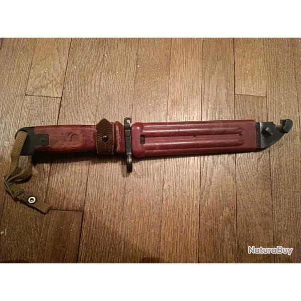 Ba�onnette urss ak 47 bachelitte rouge