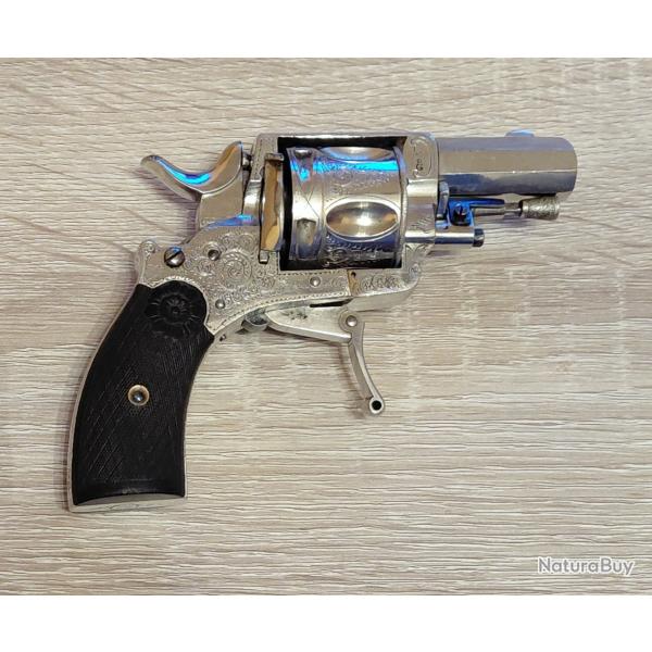 Revolver Puppy 380 Bulldog