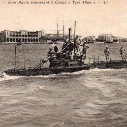 Carte postale Bizerte - Sous-Marin traversant le Canal -N&deg;7547