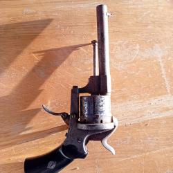 pistolet a broche