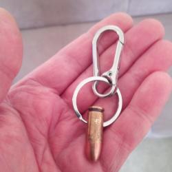 Porte clef mousqueton avec balle de 9 mm neutralis&eacute;