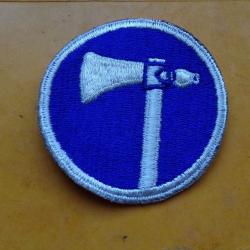 ARMEE AMERICAINE U.S : TISSU DE DIVISION DE L'ARMEE U.S AVEC UNE HACHE&nbsp; ,&nbsp;ETAT VOIR PHOTO&nbsp; . POUR TO