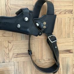 Ceinturon et holster cuir