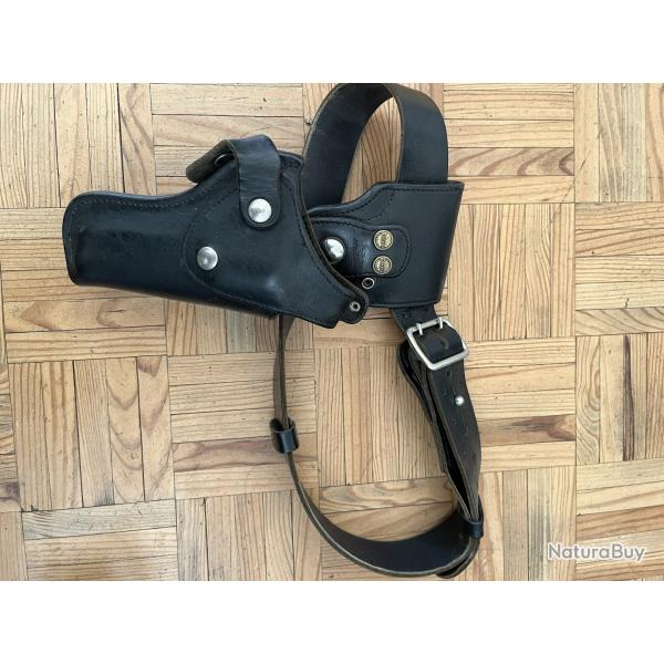 Ceinturon et holster cuir