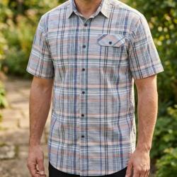Chemise manches courtes CHALLENGER B3125B &agrave; carreaux : l'alliance parfaite du style et du confort en