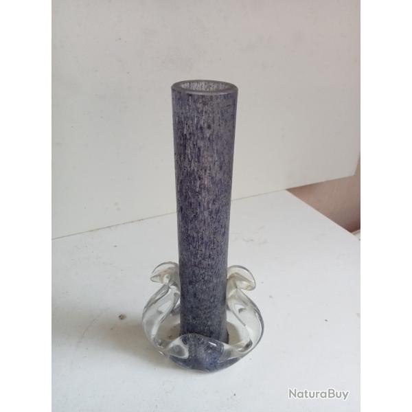 vase soliflore sign� en verre hauteur 18 cm x 8 cm