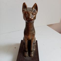 chat en bronze dor&eacute; massif XIX&egrave;me hauteur 19 cm