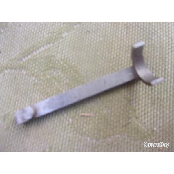 extracteur de carabine 14 mm long. 62  mm