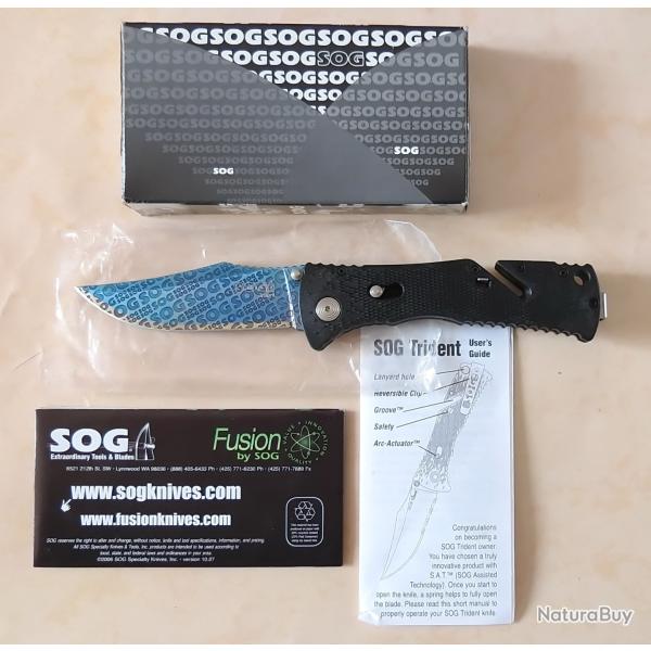 SOG couteau de poche s�rie limit�e  " TF-9 TRIDENT Monogram " .