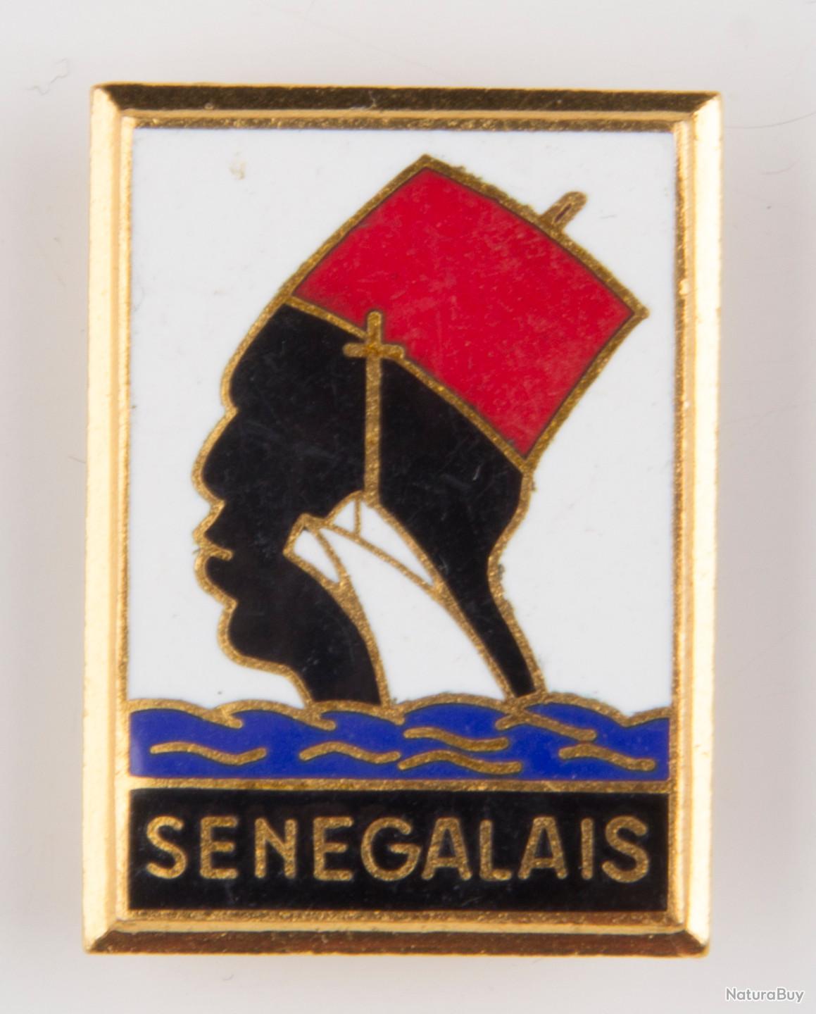 INSIGNE BOUTONNIÈRE MARINE Escorteur LE MAROCAIN émail ancien miniature