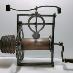 ANCIEN TOURNEBROCHE MURAL DE CHEMINEE XVIII&egrave;me / ROTISSERIE