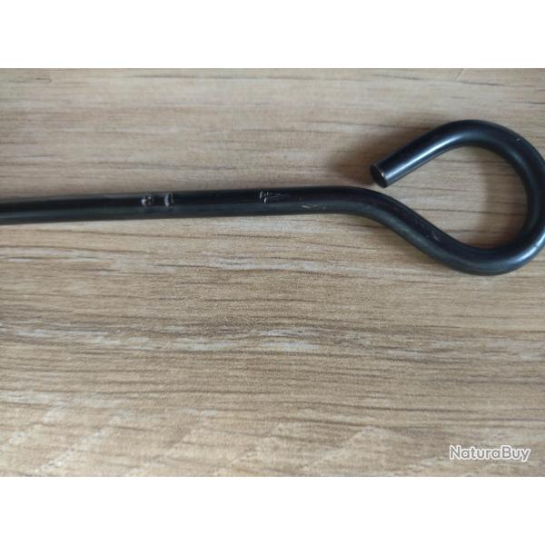P38 WW2 baguette/outil  de nettoyage reglementaire