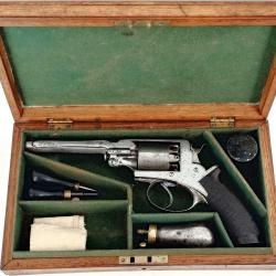 REVOLVER BEAUMONT-ADAMS BELT MODELE 1856 EN COFFRET CALIBRE 44 PERCUSSION Categorie D