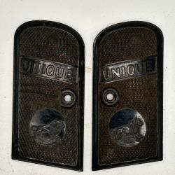PAIRE DE PLAQUETTES ORIGINALES DE PISTOLET UNIQUE MODELE 10