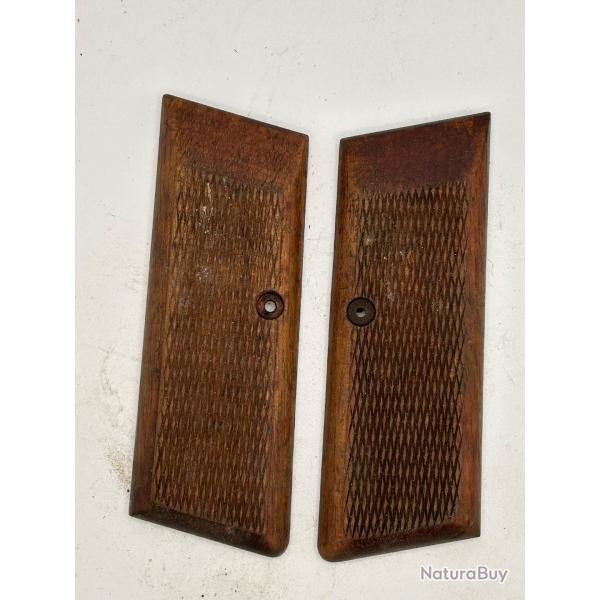 PAIRE DE PLAQUETTES ORIGINALES DE PISTOLET BROWNING 10/22- WWII
