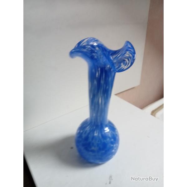 vase la rochere hauteur 24 cm x 9 cm