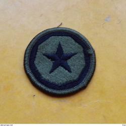 ARMEE AMERICAINE U.S : TISSU DIVISION AVEC UNE ETOILE&nbsp; DE L'ARMEE U.S&nbsp;  ,&nbsp;ETAT VOIR PHOTO&nbsp; . POUR TO