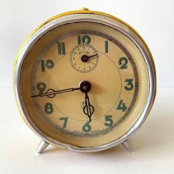 Ancienne Pendulette R&eacute;veil Matin Vintage Retro M&eacute;canique SMI Marseille France