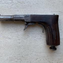 Tr&egrave;s rare pistolet &agrave; percussion