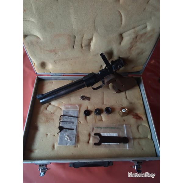 Pistolet FEINWERKBAU CO2 mod�le C20 calibre 4,5 mm droitier