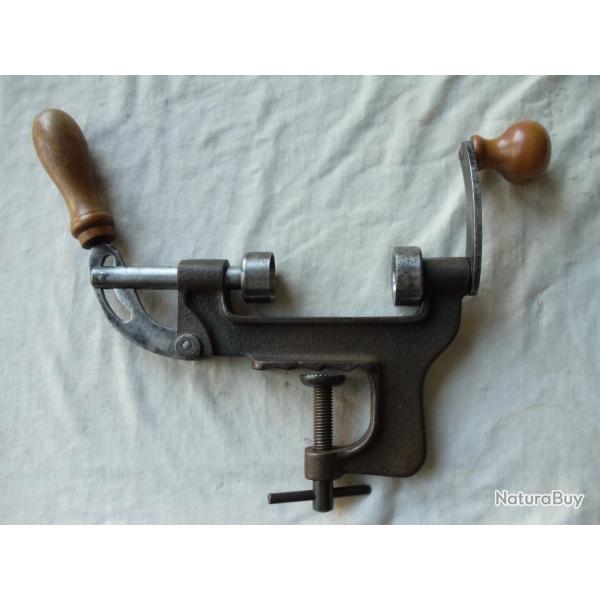 Sertisseur solide avec lissoir calibre 12.