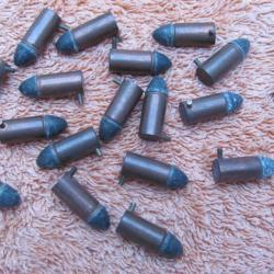 18 cartouches Lefaucheux 7 mm.