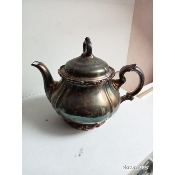 theiere en ceramique �maill� argent� hauteur 20 cm x 23 cm