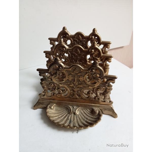 rangement de courrier en bronze dor� hauteur 14 cm x 16 cm