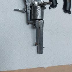 Revolver lefaucheux 7mm a broches grav&eacute;