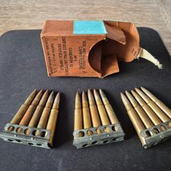 boite 303 british et 15 munitions d'&eacute;poque ww1 ou 2 sur lame, t&ecirc;te, &eacute;tuis et amorce d'origine