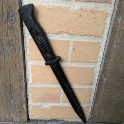 Vends ba&iuml;onnette Allemande.ww2, compl&egrave;te,avec fourreau.