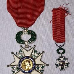 M&eacute;daille ordre Chevalier de la L&eacute;gion d'Honneur V&egrave;me R&eacute;publique