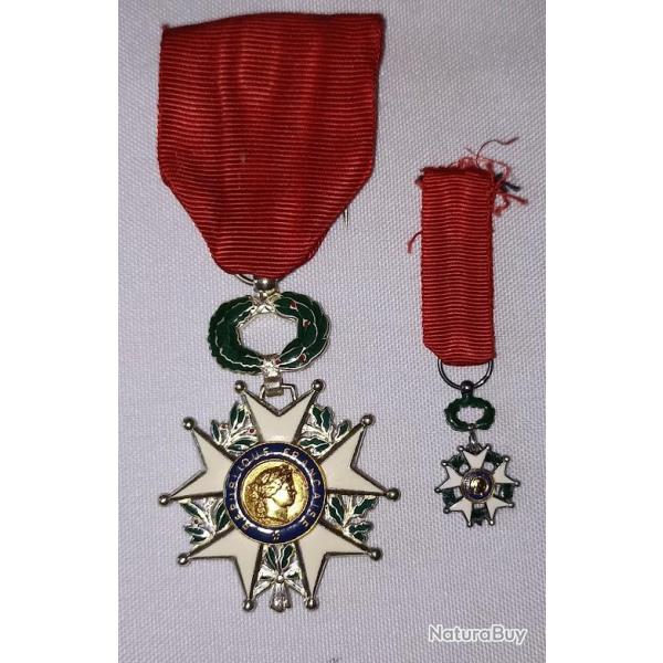M�daille ordre Chevalier de la L�gion d'Honneur V�me R�publique