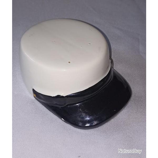 K�pi blanc L�gion souvenir foyer en terre cuite vintage