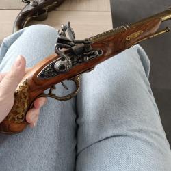 Arme r&eacute;plique collection