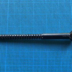 Diana 5: Vis de cache de dessous de crosse d'origine