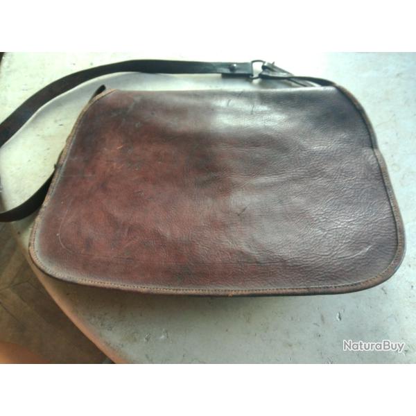 ancien carnier gibeiere cuir