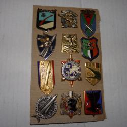 INSIGNES MILITAIRES EN LOT a petits prix