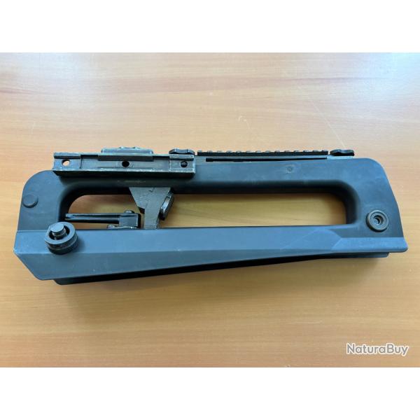 Poign�e garde main pgmp Famas F1 pour d�coration en polym�re - 1� sans prix de r�serve !!