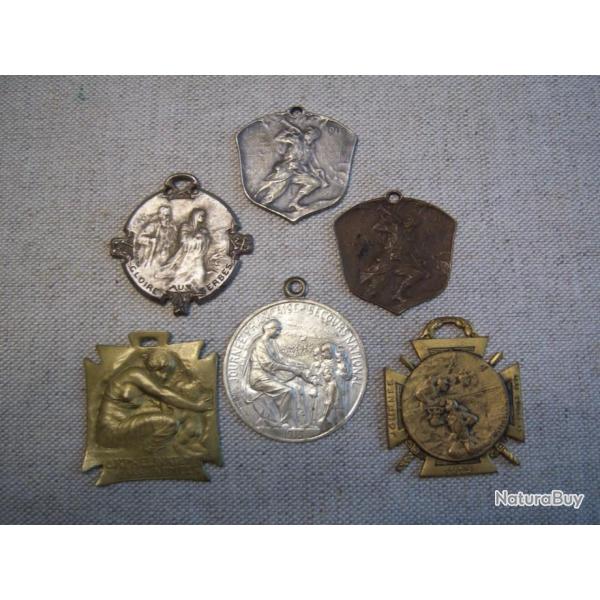 lot insignes 1915 journ�e 1914 / 1918 ww1   Ren� LALIQUE  / 20 corps d�fenseurs de la lorraine poilu