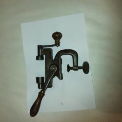 sertisseur a levier calibre 28