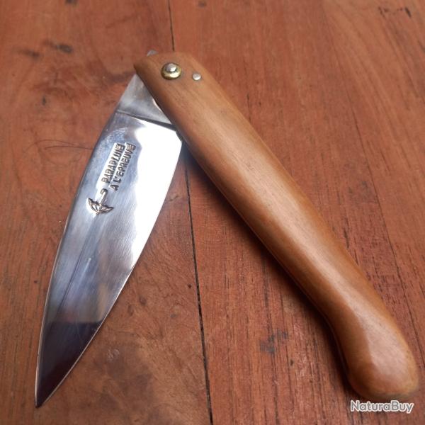 Joli Couteau Capucin PARAPLUIE � L �PREUVE  2 Clous Manche en Olivier