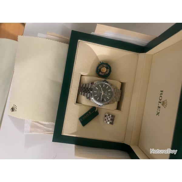 Rolex datejust Oyster, 41 mm, acier Oystersteel et or gris R�f�rence 126334