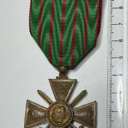 FRANCE - CROIX DE GUERRE, WAR  I. - M&eacute;daille 1914-1918 Croix de guerre 14 18  Tr&egrave;s Bon &eacute;tat