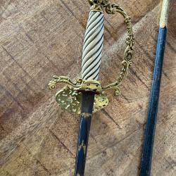 Magnifique &eacute;p&eacute;e d'officier belge d'apparat, datable de la fn du XIXe si&egrave;cle (environ 1880-1910).