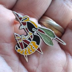 INSIGNE ESCADRILLE SPA 89 EC 1 / 12 CAMBRESIS ( MATRICULE 462 )