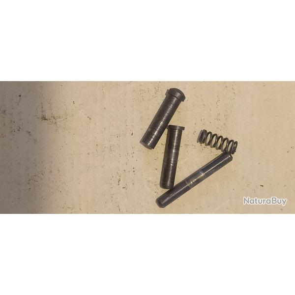 Fusil Breda  Brescia semi auto: lot axe - goupilles -  ressort (1767)