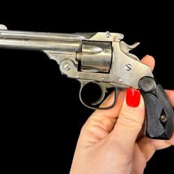 REVOLVER TYPE SMITH & WESSON cal. 32sw